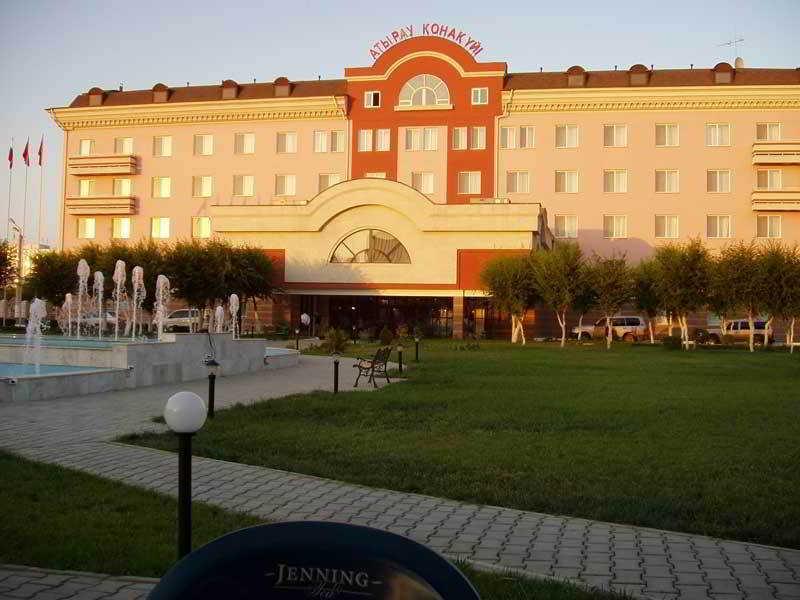Atyrau Dastan Hotel Екстер'єр фото