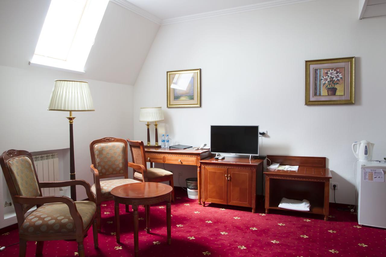Atyrau Dastan Hotel Екстер'єр фото