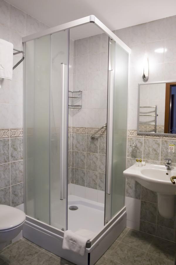 Atyrau Dastan Hotel Екстер'єр фото