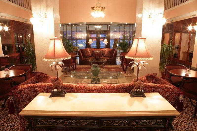 Atyrau Dastan Hotel Екстер'єр фото