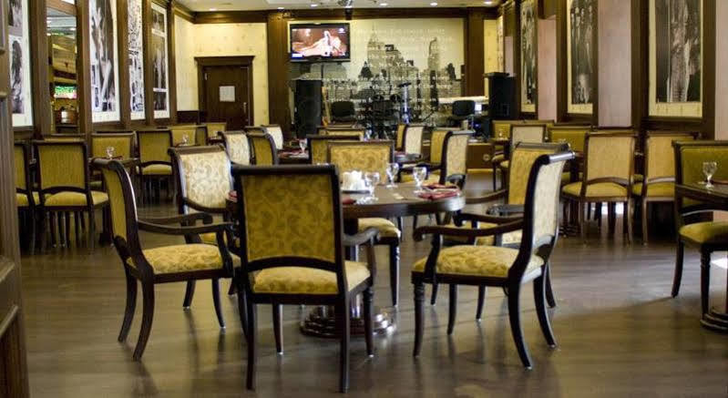 Atyrau Dastan Hotel Екстер'єр фото