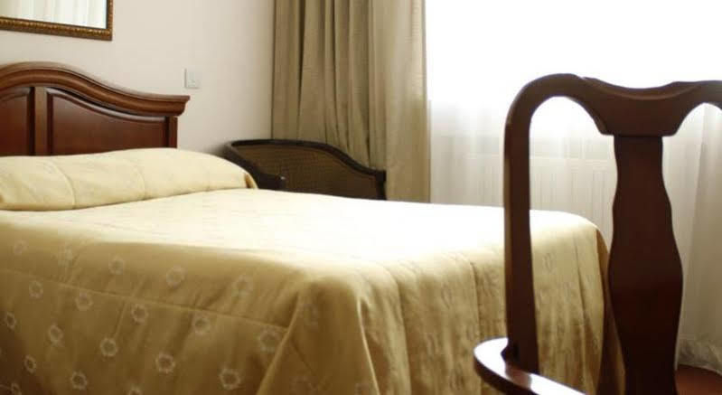 Atyrau Dastan Hotel Екстер'єр фото